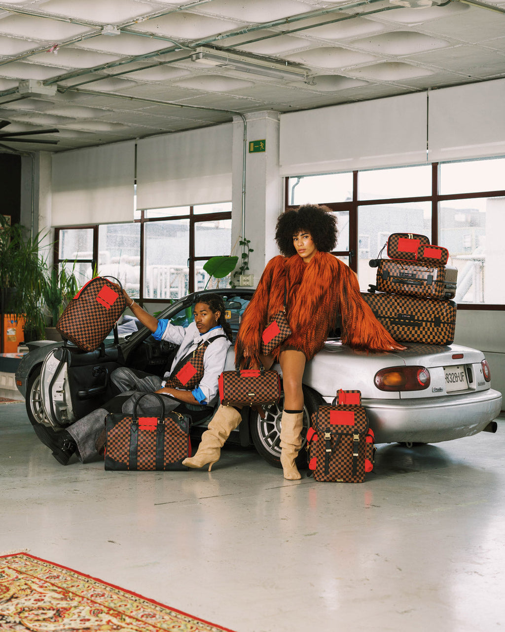 KATANA CHECK BOSS FULL-SIZE LUGGAGE