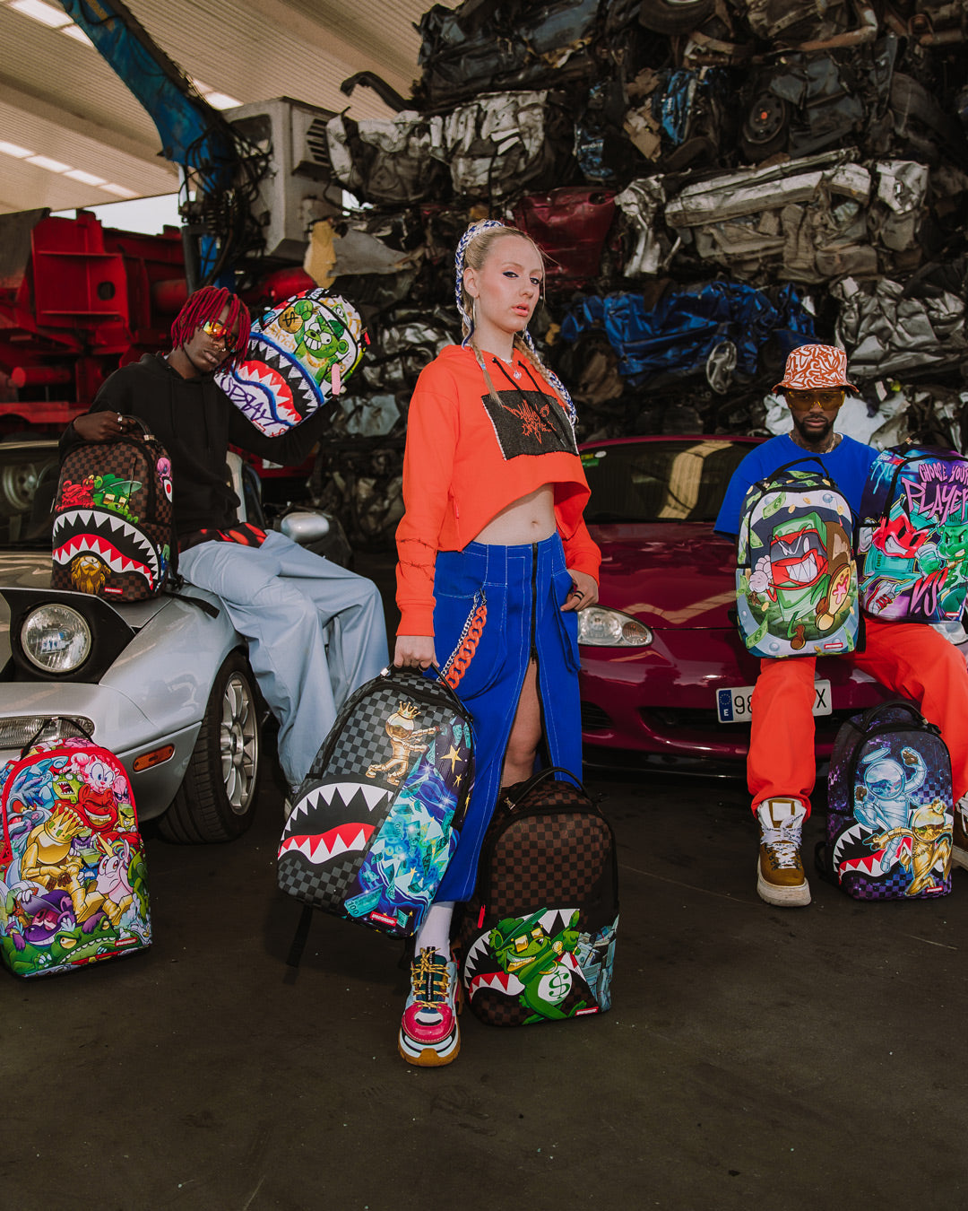 SHARKS IN PARIS CHARACTERS SNEAKIN BACKPACK (DLXV)